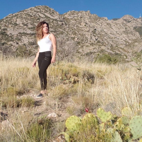 Meet your Posher, Jennifer - Picture 1 of 1